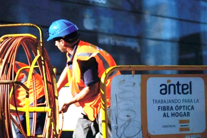 Fibra óptica Antel