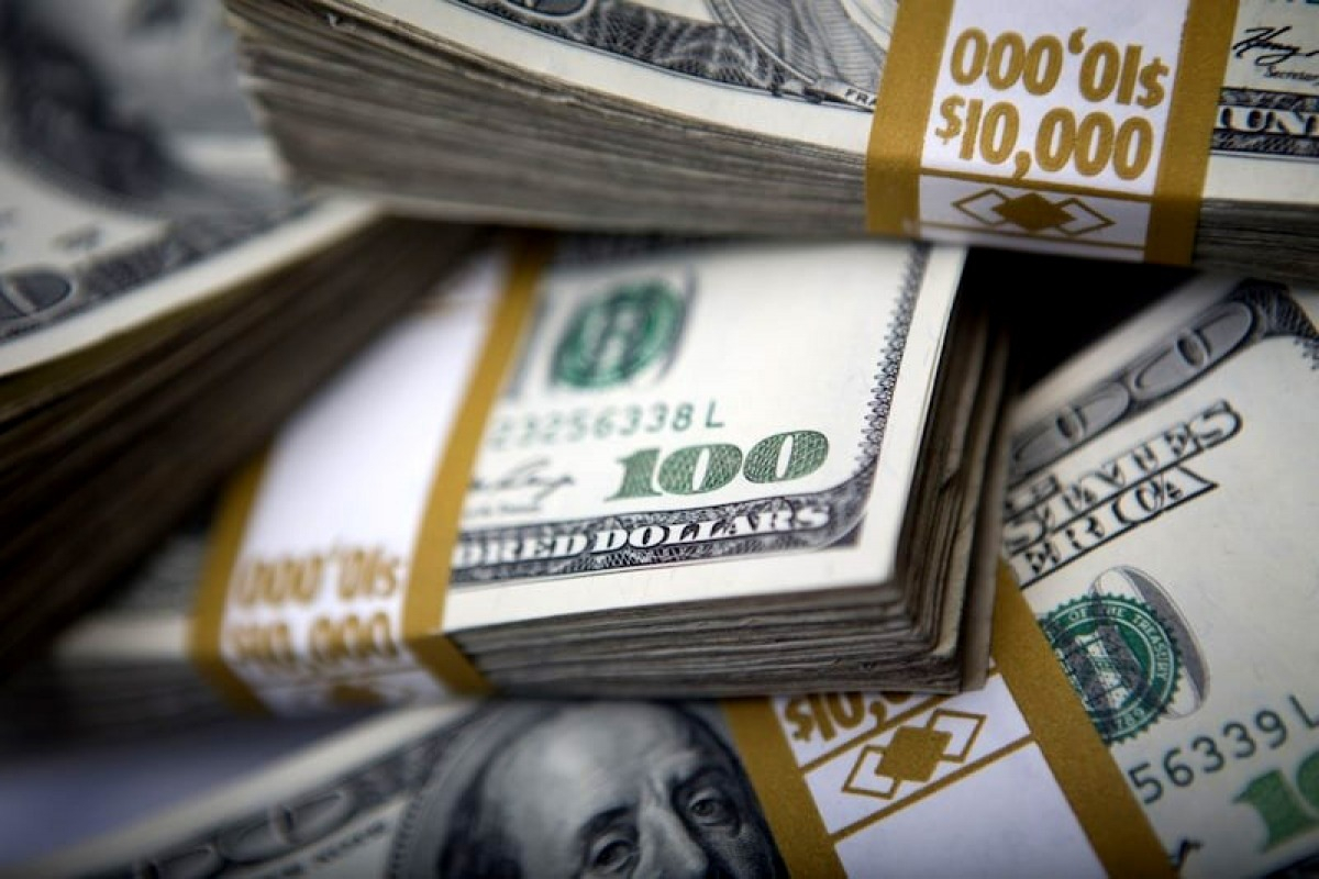 dolares