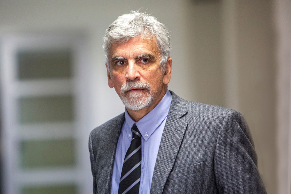 Dr. Pablo Chargoñia